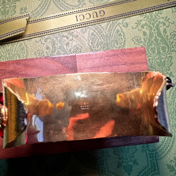SOLD OUT!Gucci gold-tone iron cuff 16 uniquely shaped resins - Picture 10 of 11